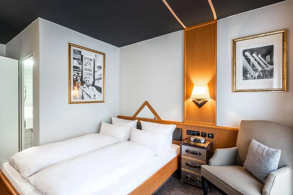 Best Western Hotel Nuernberg Am Hauptbahnhof 3*, נירנברג